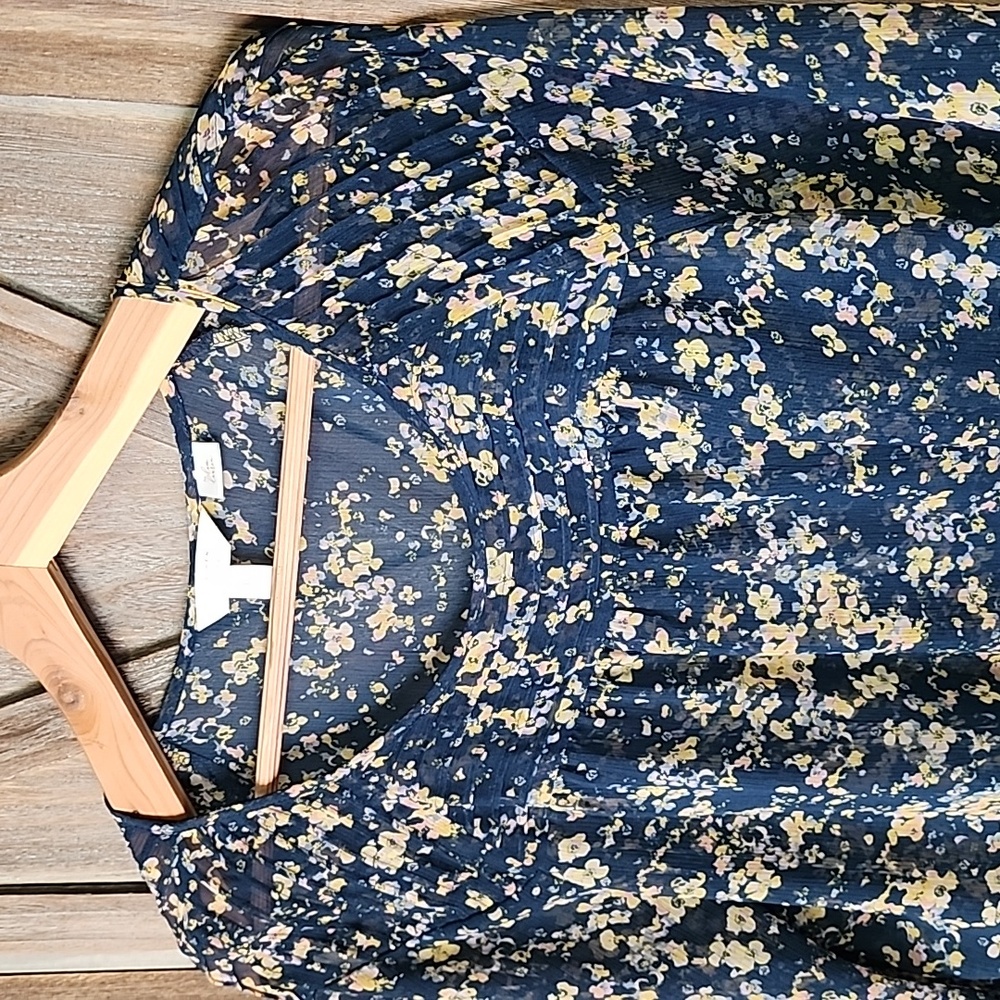 LC Lauren Conrad Ladies Floral Blouse - Picture 2 of 5